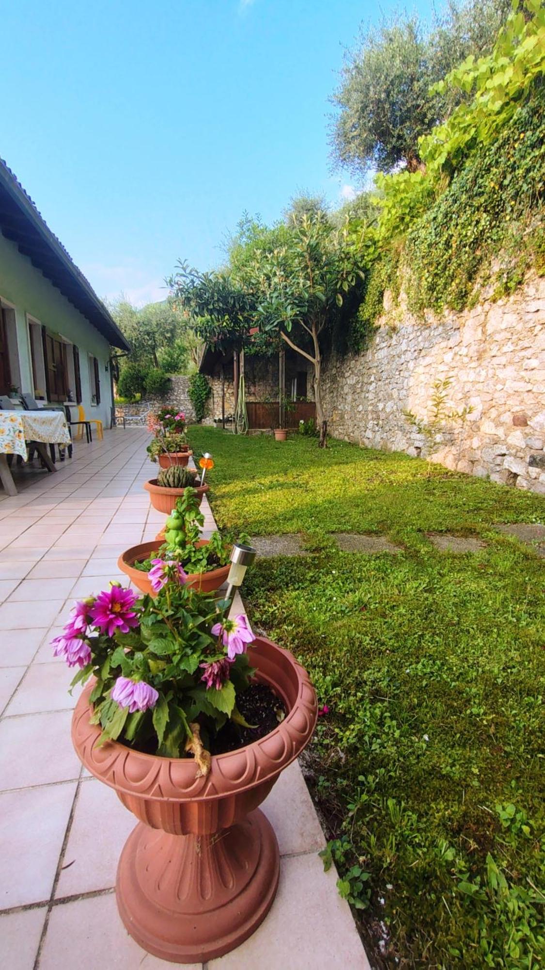 Appartamento Michela Brenzone sul Garda Exterior photo